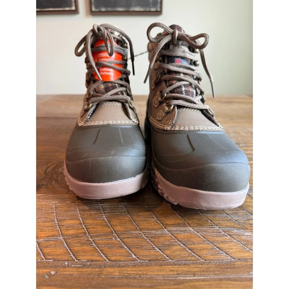 NWT Ozark Trail Womens Boots Olive Waterproof Leather 9 Snow Hiking Outdoor Duck